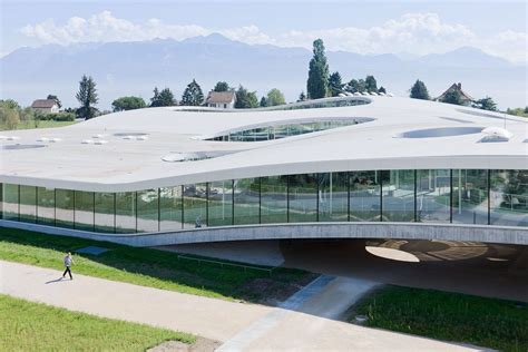 sanaa architecture rolex learning center